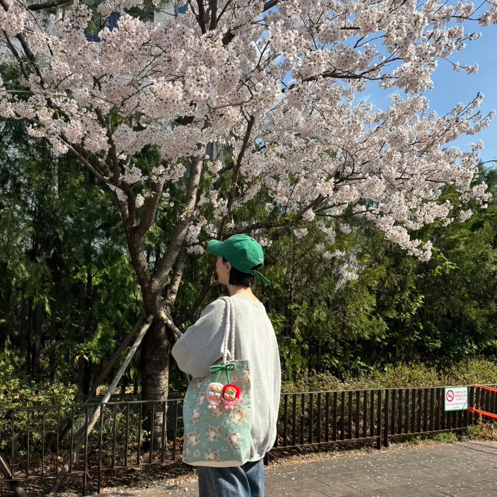 new/花路包-百合花/絨布/單肩/慵懶/水桶/帆布包/托特包 5月出貨 - YU'S WORLD STORE|小玉的貼貼世界